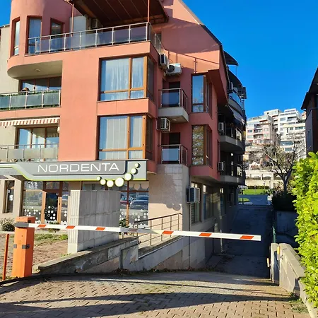 Apartment Summer Breeze Varna